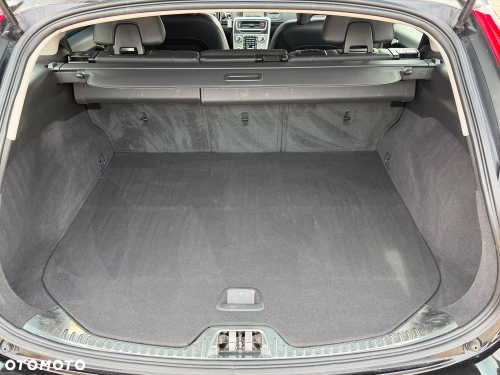 Volvo V60 D4 Drive-E Momentum - 33