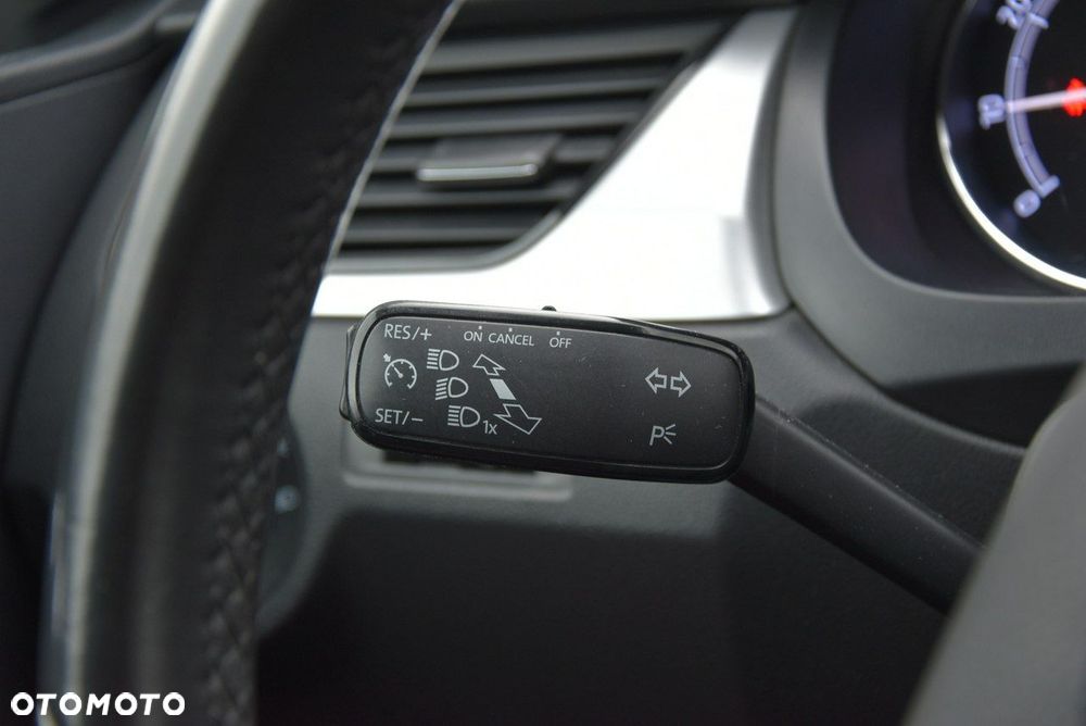 Skoda RAPID 1.0 TSI Style - 17