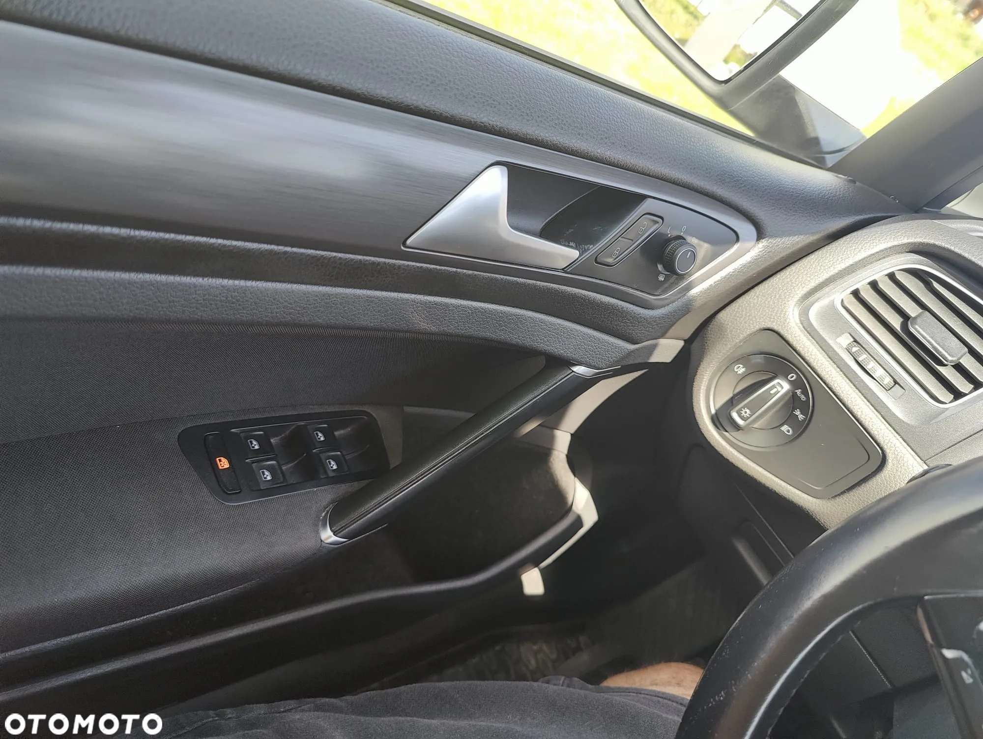 Volkswagen Golf VII 1.6 TDI BMT Comfortline - 16