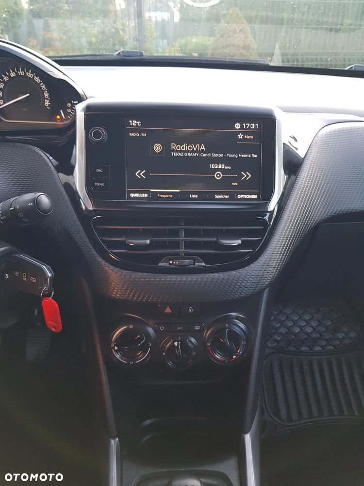 Peugeot 2008 - 14