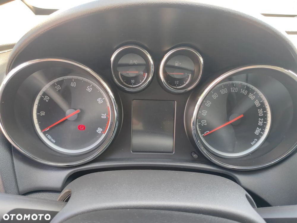 Opel Astra IV 1.4 T Cosmo - 14