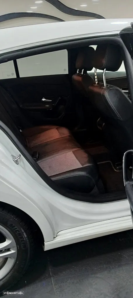 Mercedes-Benz CLA 180 d Shooting Brake 7G-DCT Progressive - 11