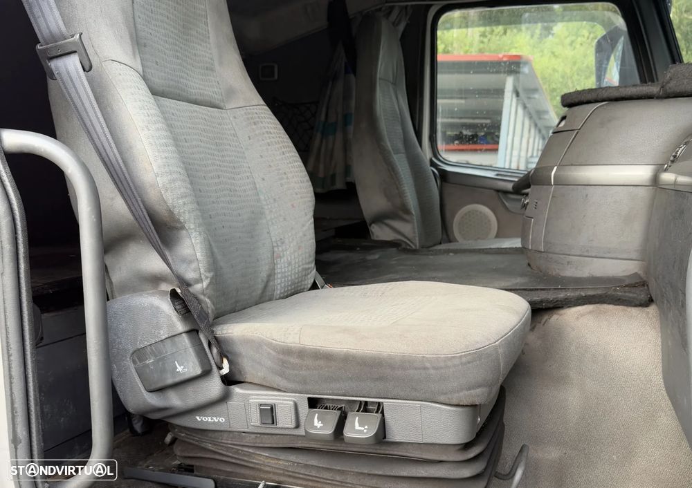 Volvo FM 420 19T REBOQUE PORTA 5/6 PRONTO SOCORRO - 12