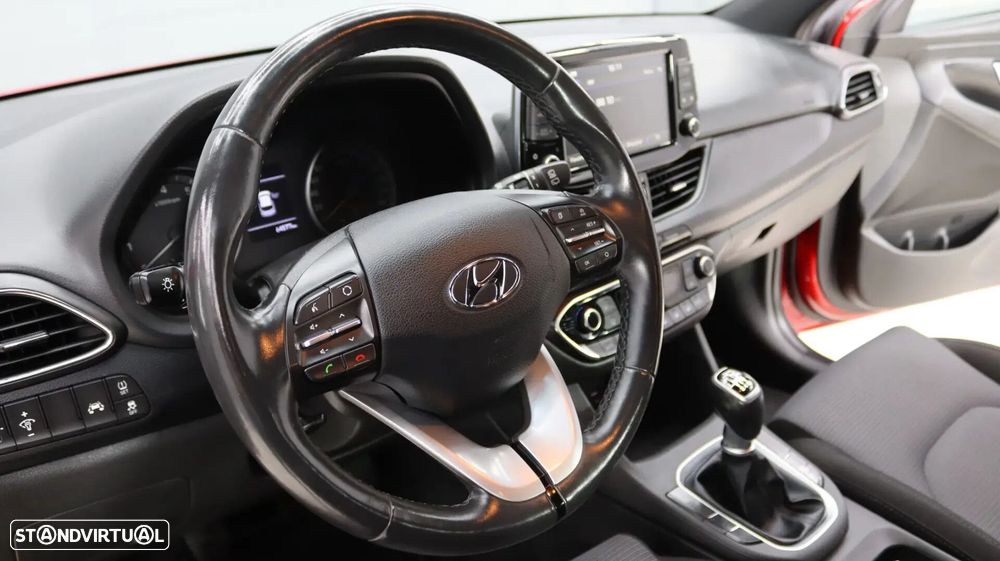 Hyundai i30 1.0 T-GDI Style — fotografia 13