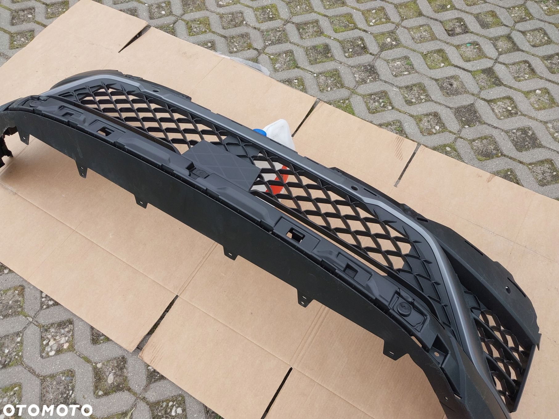 KRATKA ZDERZAK RENAULT CAPTUR II RS LINE NOWA - 4