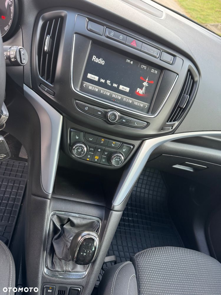 Opel Zafira 2.0 D Start/Stop Active - 25
