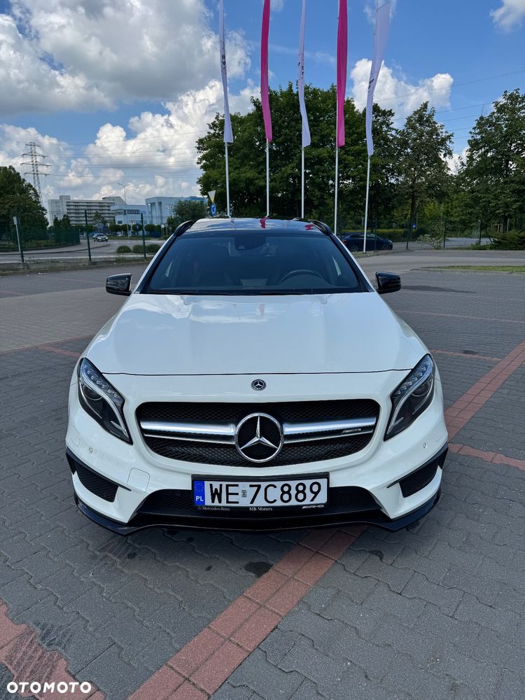 Mercedes-Benz GLA 45 AMG 4-Matic - 8