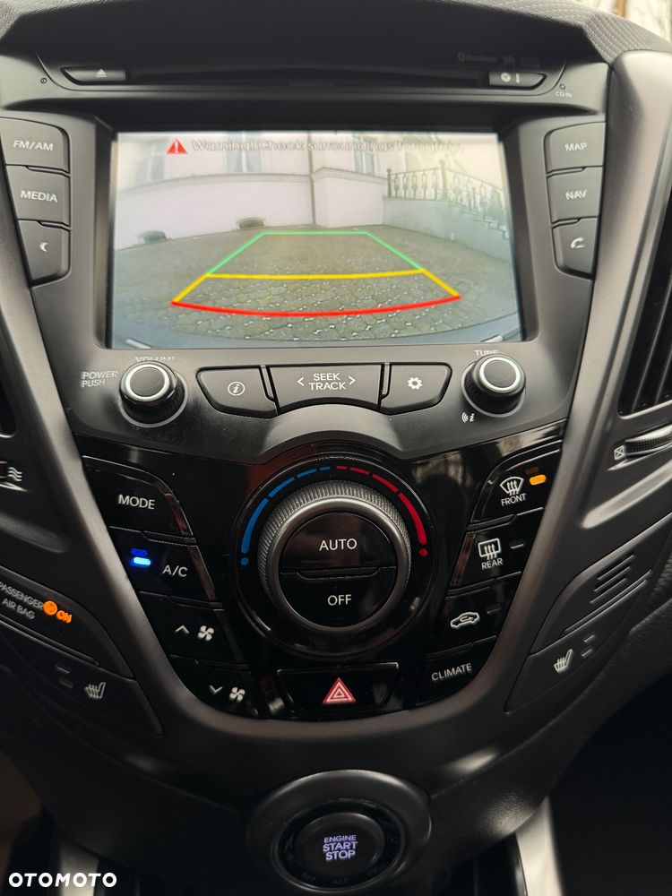 Hyundai Veloster 1.6 Turbo Premium - 27