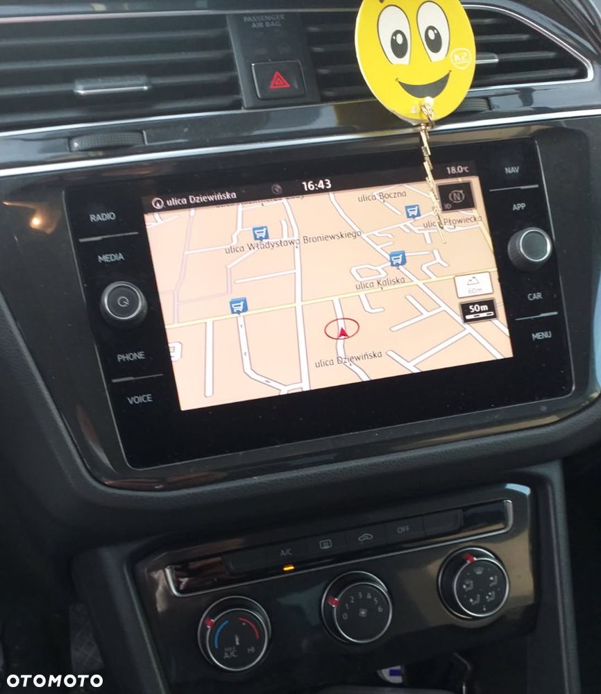 Volkswagen Tiguan - 5