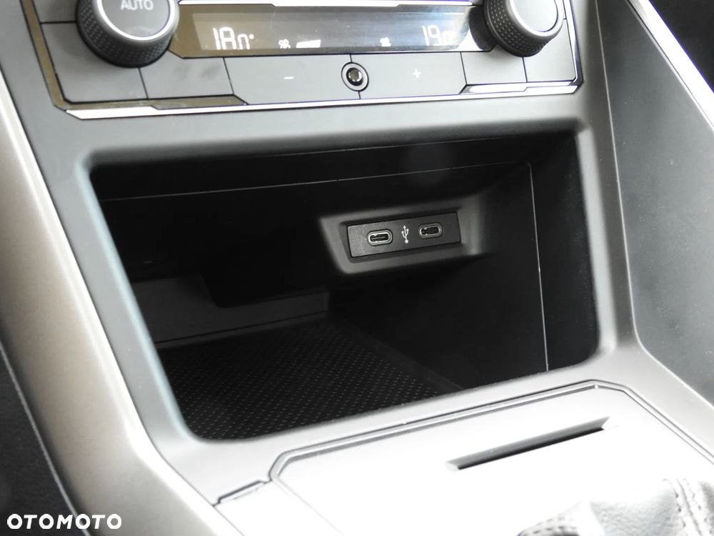 Volkswagen Polo 1.0 TSI DSG OPF Highline - 28