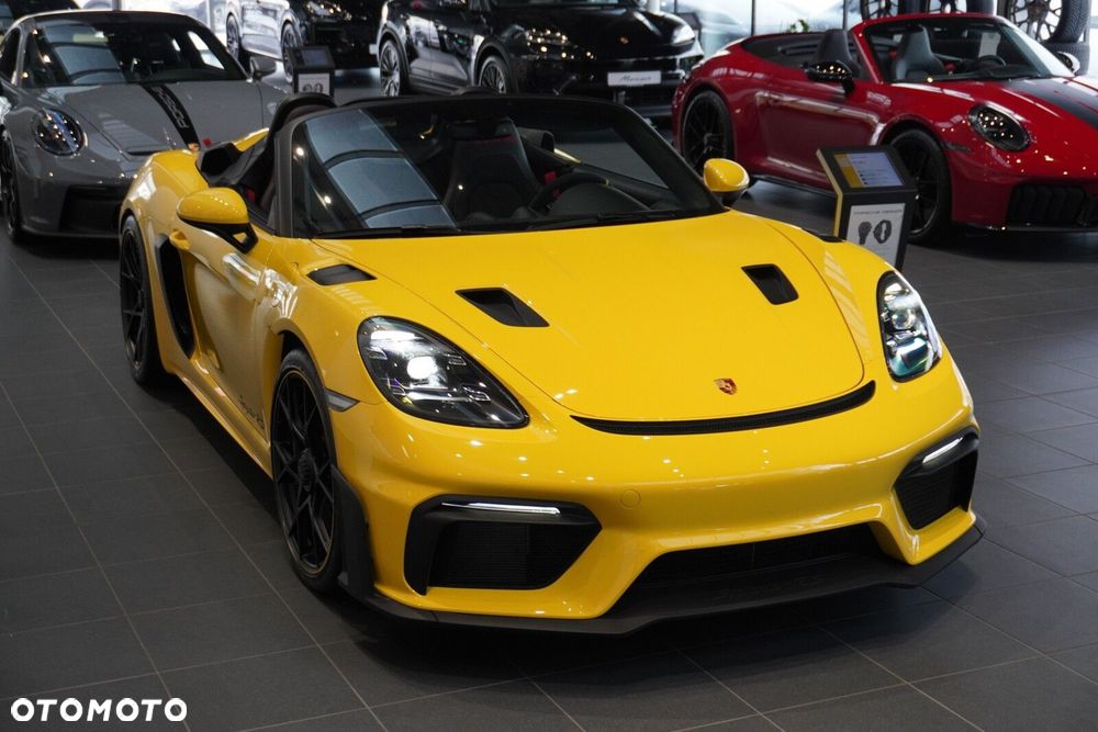 Porsche 718 Spyder - 5