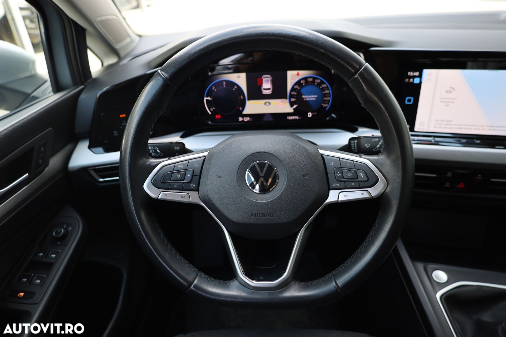 Volkswagen Golf 2.0 TDI Life - 16
