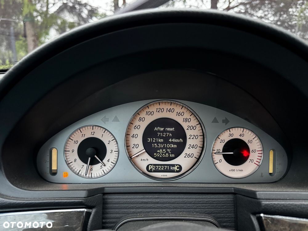 Mercedes-Benz Klasa E 500 4Matic Automatik Avantgarde - 8
