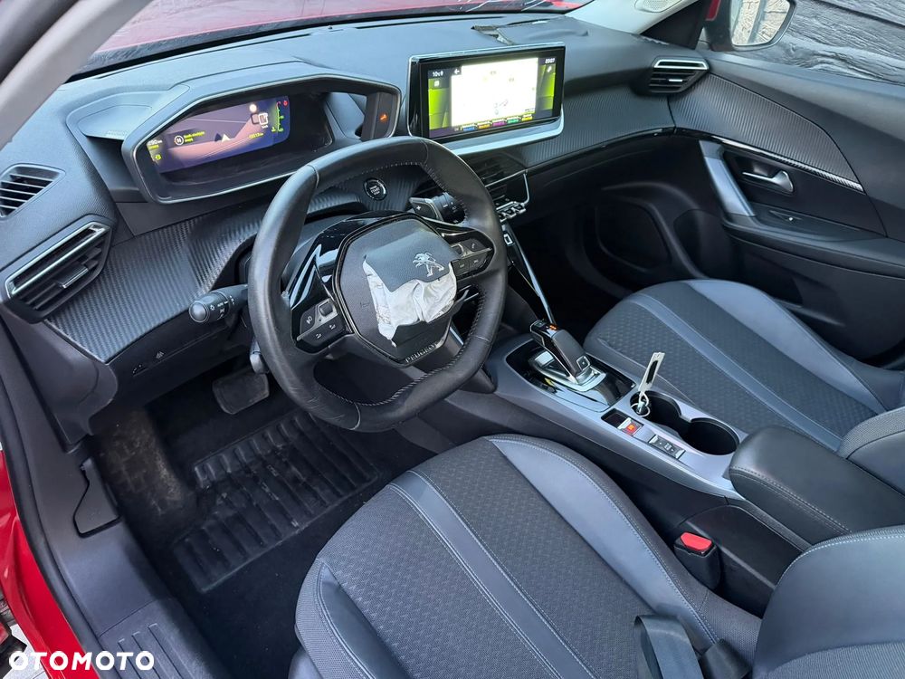 Peugeot 2008 BlueHDi 130 EAT8 Allure Pack - 8