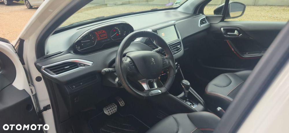 Peugeot 208 PureTech 110 Stop & Start EAT6 Tech Edition - 23