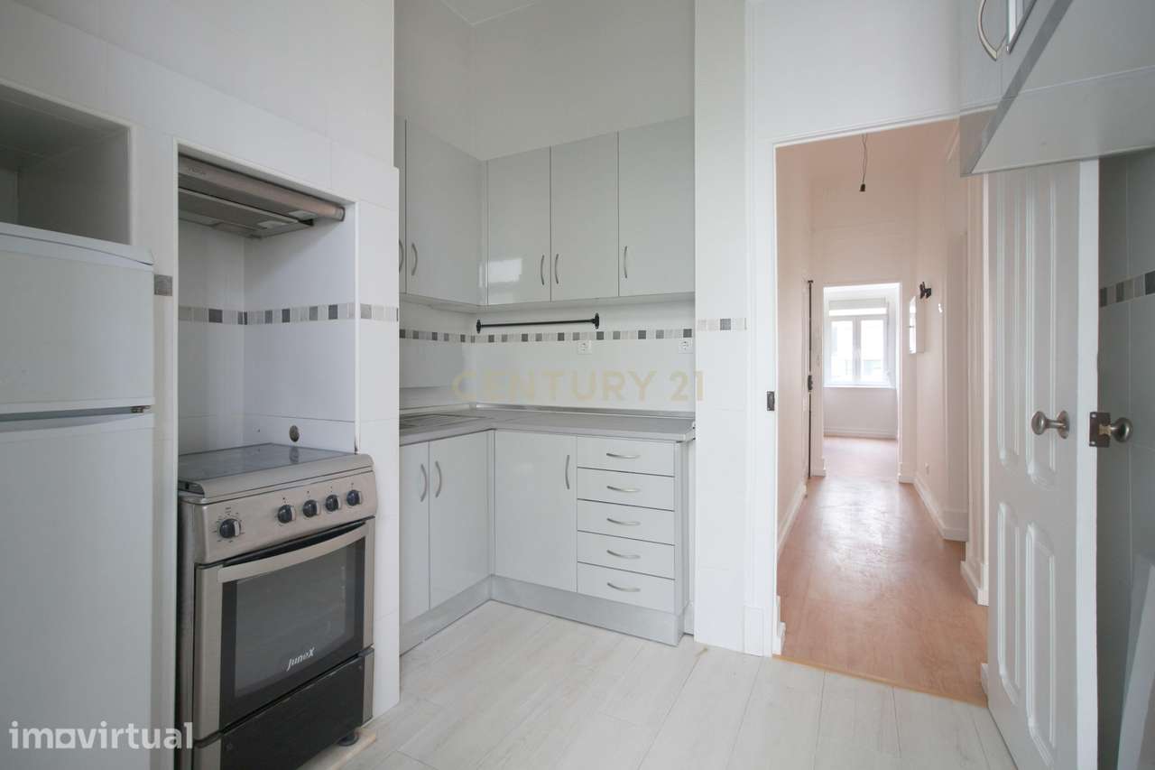 Apartamento T2+1 para arrendar nas Av. Novas - Grande imagem: 4/21