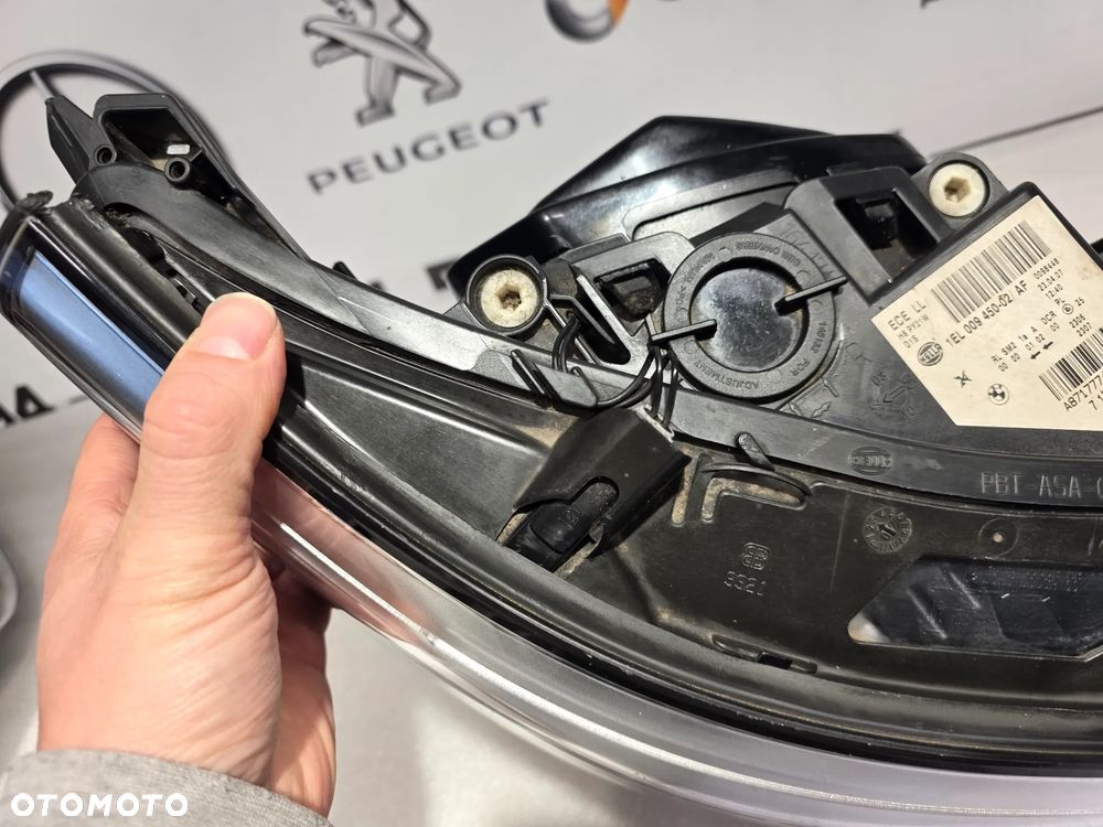 BMW E60 / E61 07- LIFT PRAWY BI-XENON NIESKRĘTNY BLACK PRAWA LAMPA PRZEDNIA PRZÓD , NR 7177740 / 7177740-06 / A8717774006 , NR AUKCJI LPP189 - 18