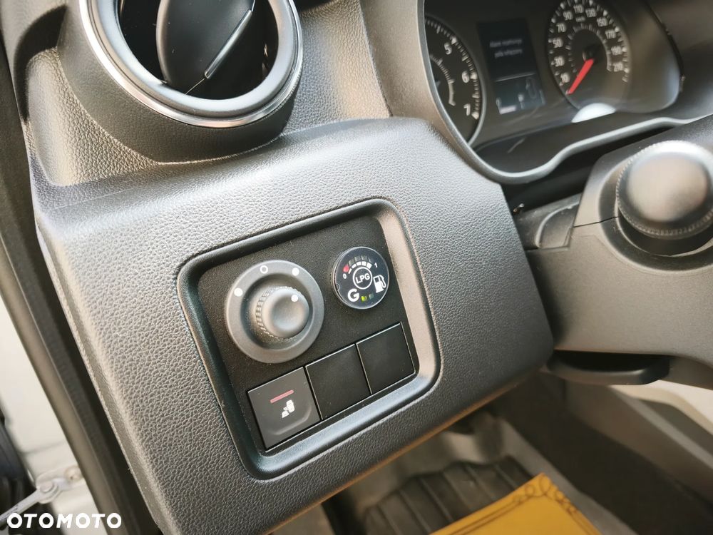 Dacia Duster 1.0 TCe Prestige - 16