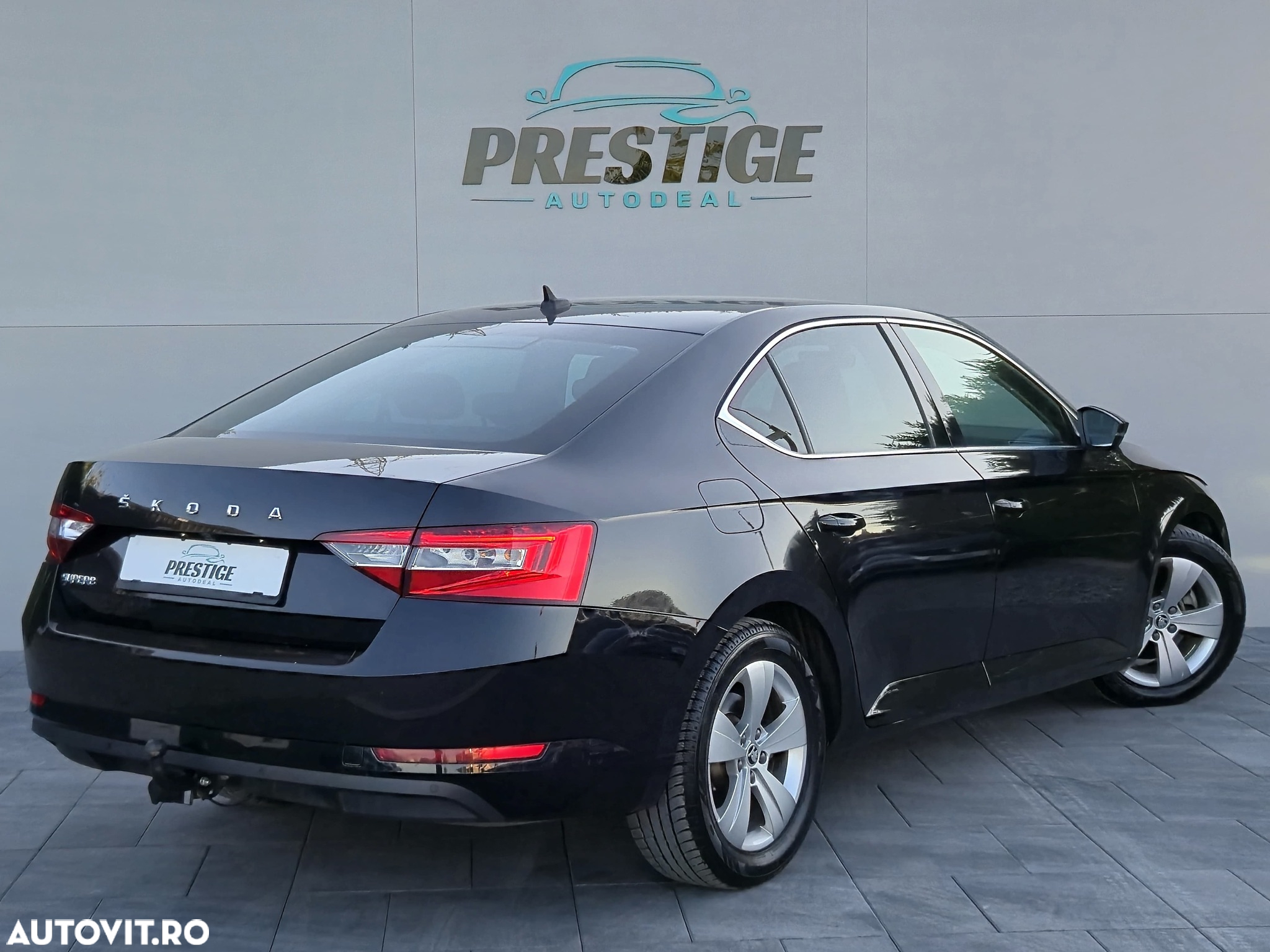 Skoda Superb 1.6 TDI DSG Style - 4