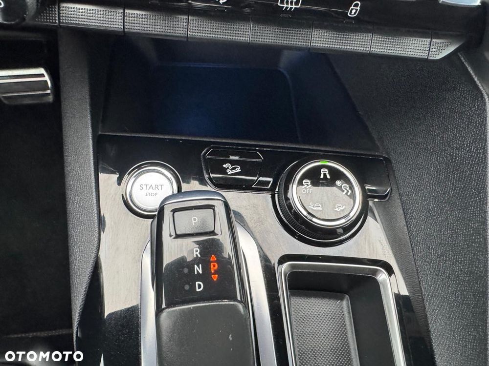 Peugeot 3008 2.0 BlueHDi GT S&S EAT8 - 32