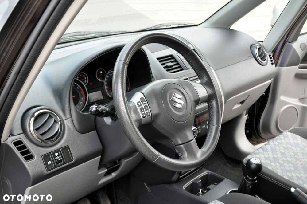 Suzuki SX4 - 23