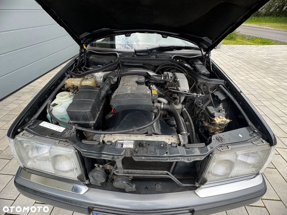 Mercedes-Benz W124 (1984-1993) - 38