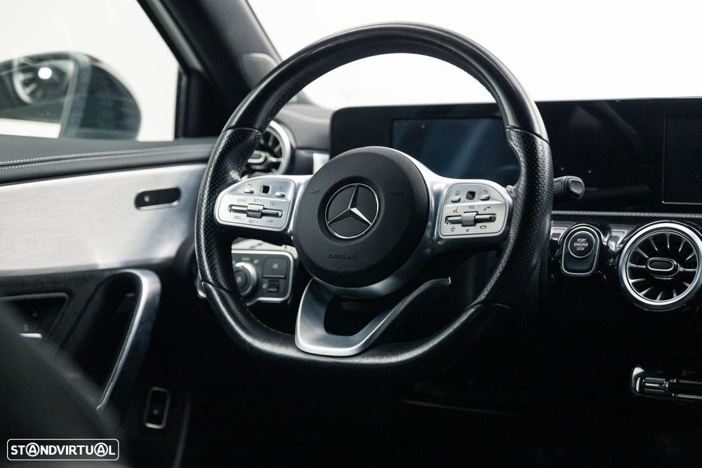 Mercedes-Benz A 250 e AMG Line - 24