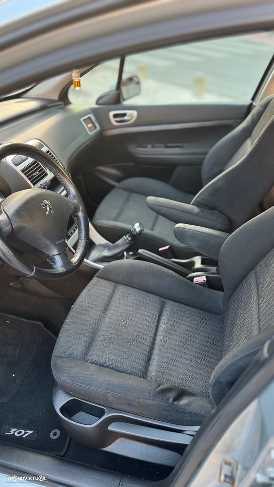 Peugeot 307 SW 1.6 HDi FAP SE Navteq - 13