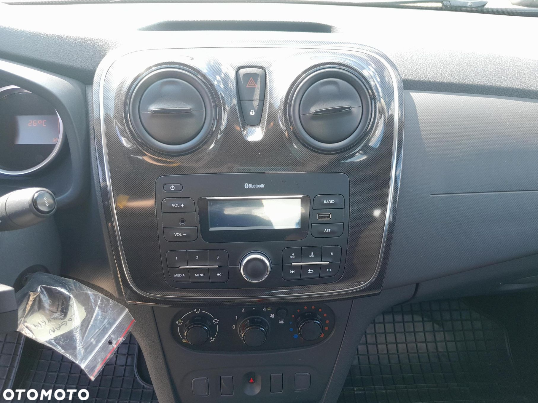 Dacia Logan 1.0 SCe Open - 21