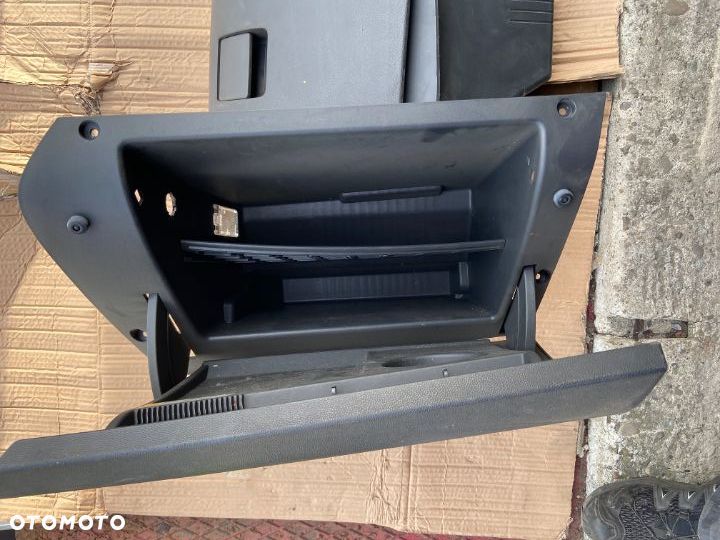 Półka, schowek pasażera Opel Astra H 3 EUROPA - 2