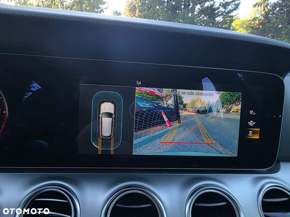 Mercedes-Benz Klasa E 250 (BlueTEC) d 9G-TRONIC - 22