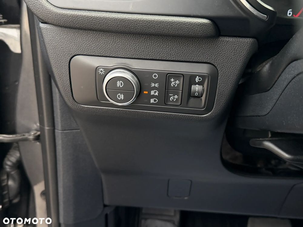 Ford Kuga 1.5 EcoBlue FWD Titanium - 28