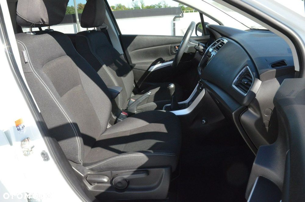 Suzuki SX4 S-Cross - 29