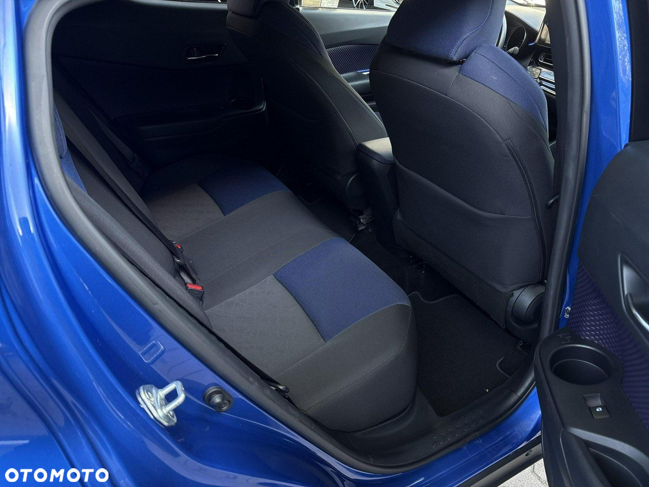 Toyota C-HR 1.2 T Dynamic - 13