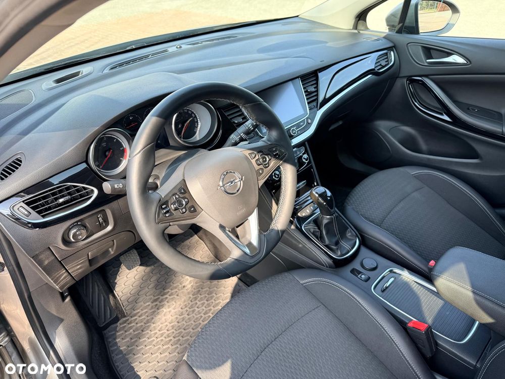 Opel Astra 1.6 BiTrb D (CDTI) Start/Stop Innovation - 9