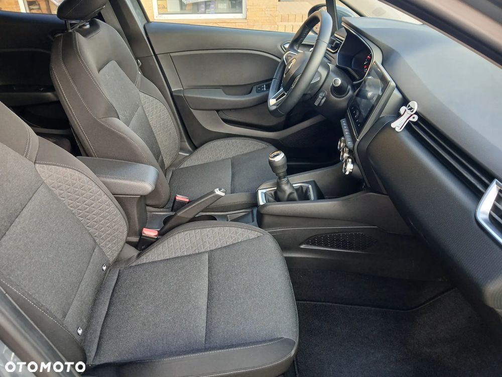 Renault Clio TCe 90 BUSINESS EDITION - 24