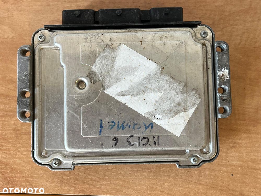 Sterownik silnika komputer ECU Renault Master Bosch 0281011432 - 4