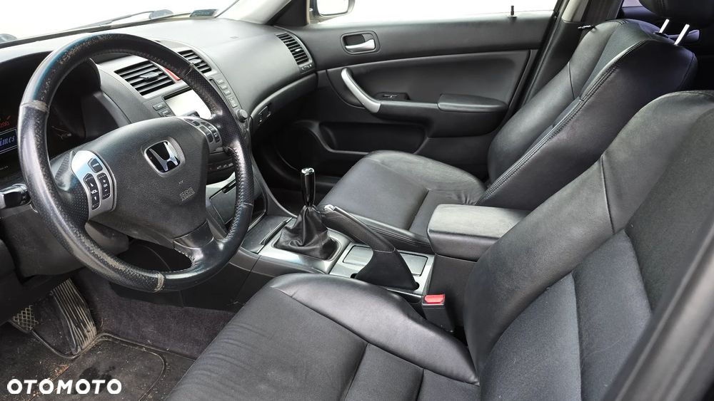 Honda Accord 2.4 i Executive - 11