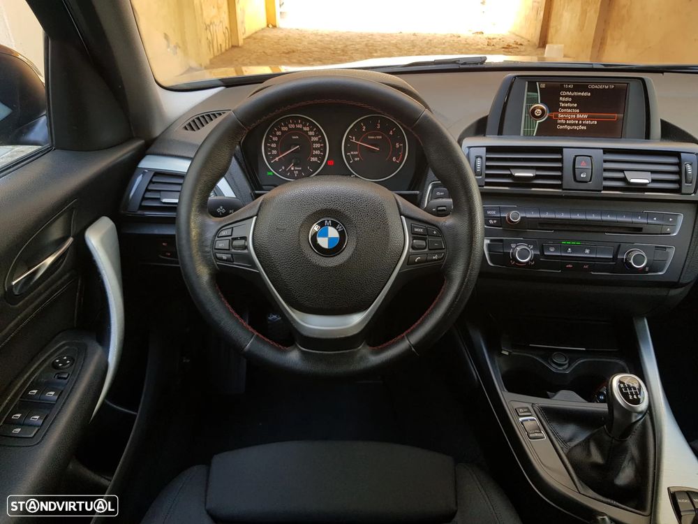 BMW 118 d xDrive Line Sport - 45