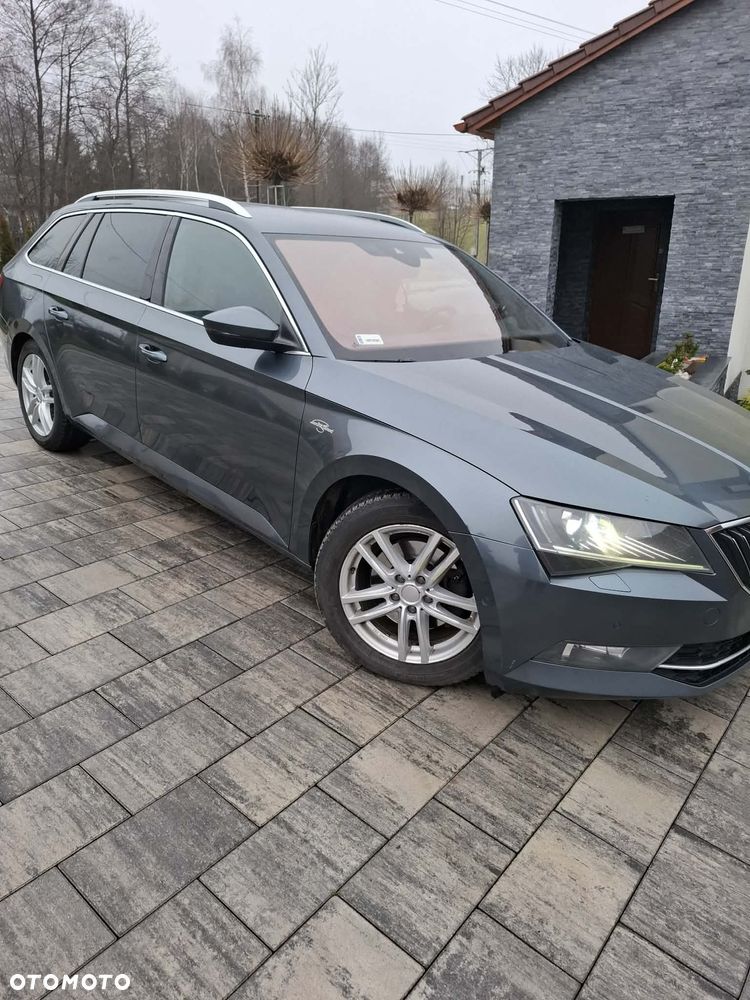 Skoda Superb 2.0 TDI 4x4 L&K DSG - 2