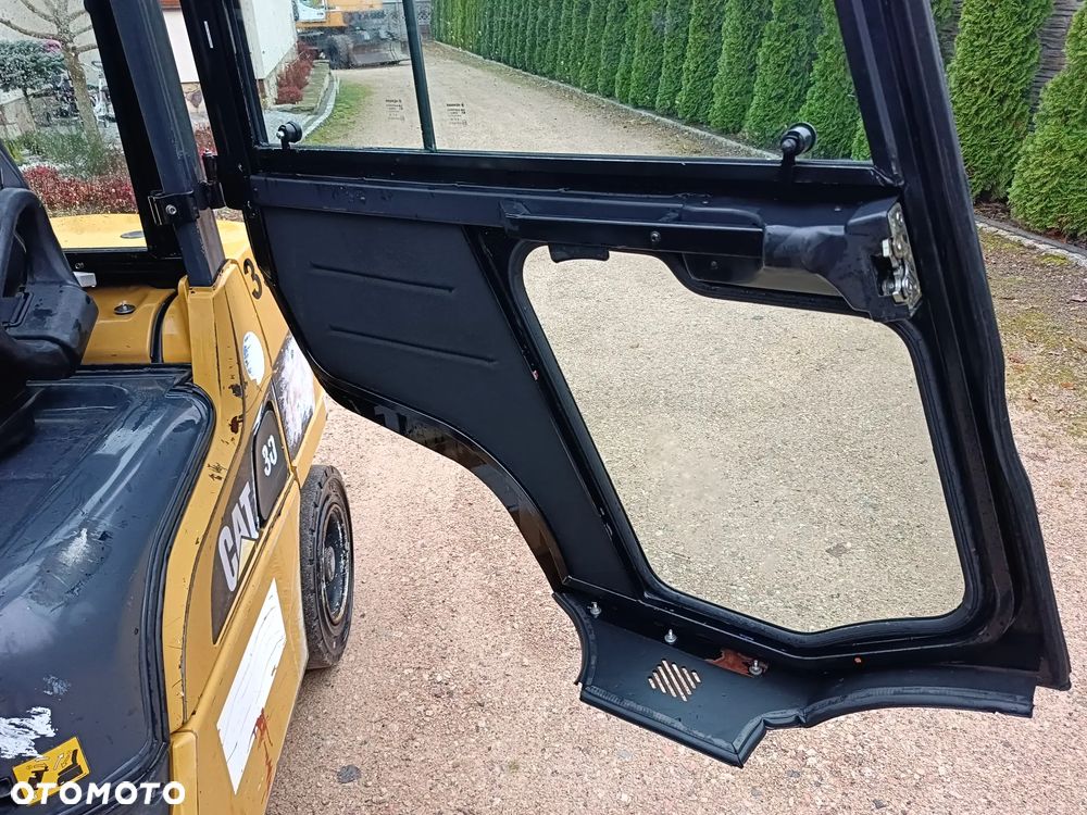 Caterpillar DP 30N - 15