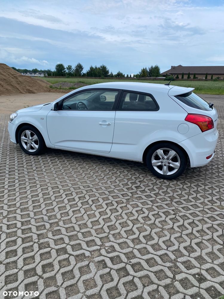Kia Ceed - 5