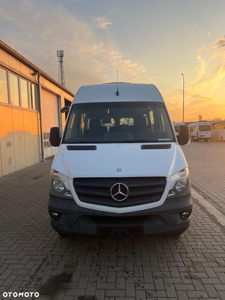 Mercedes-Benz 516 - 2