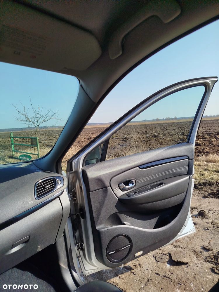 Renault Scenic Energy dCi 130 Start & Stop Bose Edition - 8