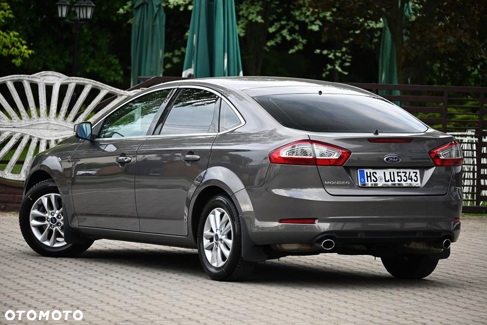 Ford Mondeo - 22