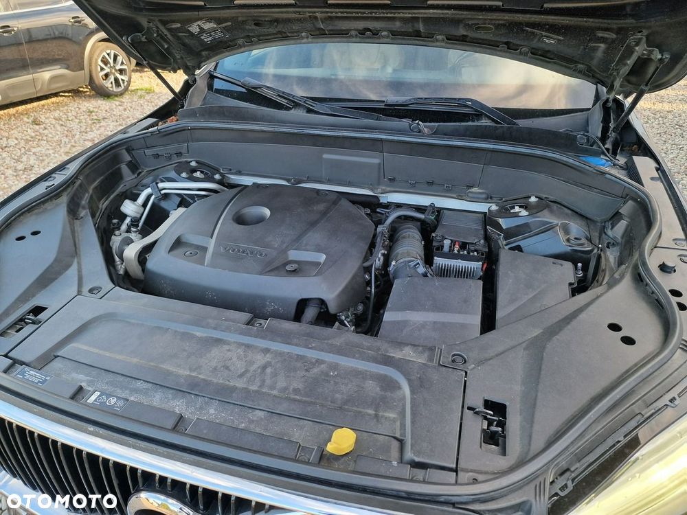 Volvo XC 90 - 31