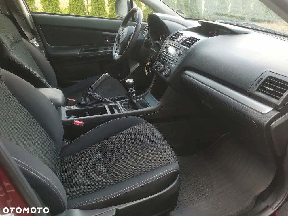 Subaru XV 2.0i Exclusive - 13