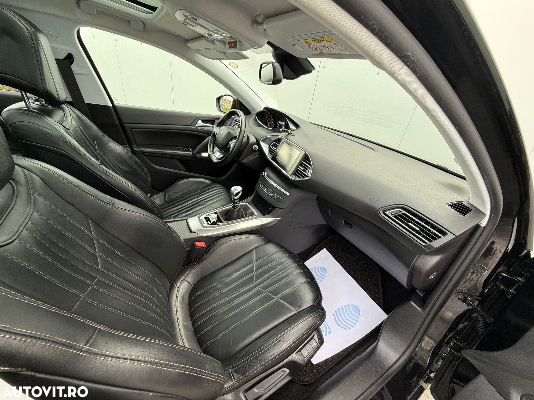Peugeot 308 1.6 THP Allure - 8