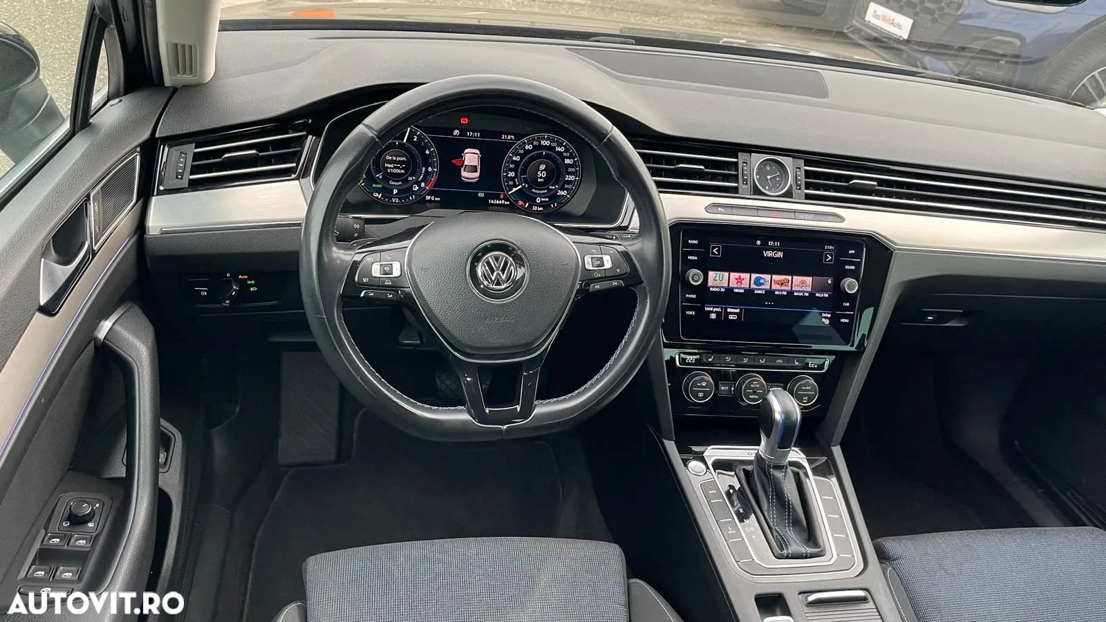 Volkswagen Passat GTE - 12