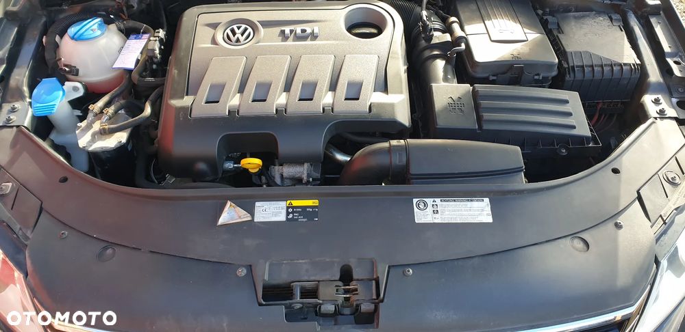 Volkswagen Passat Variant 2.0 TDI DSG BlueMotion Technology Exclusive - 37